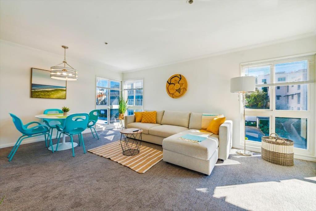La Jolla Breeze - Ocean Views Condo!